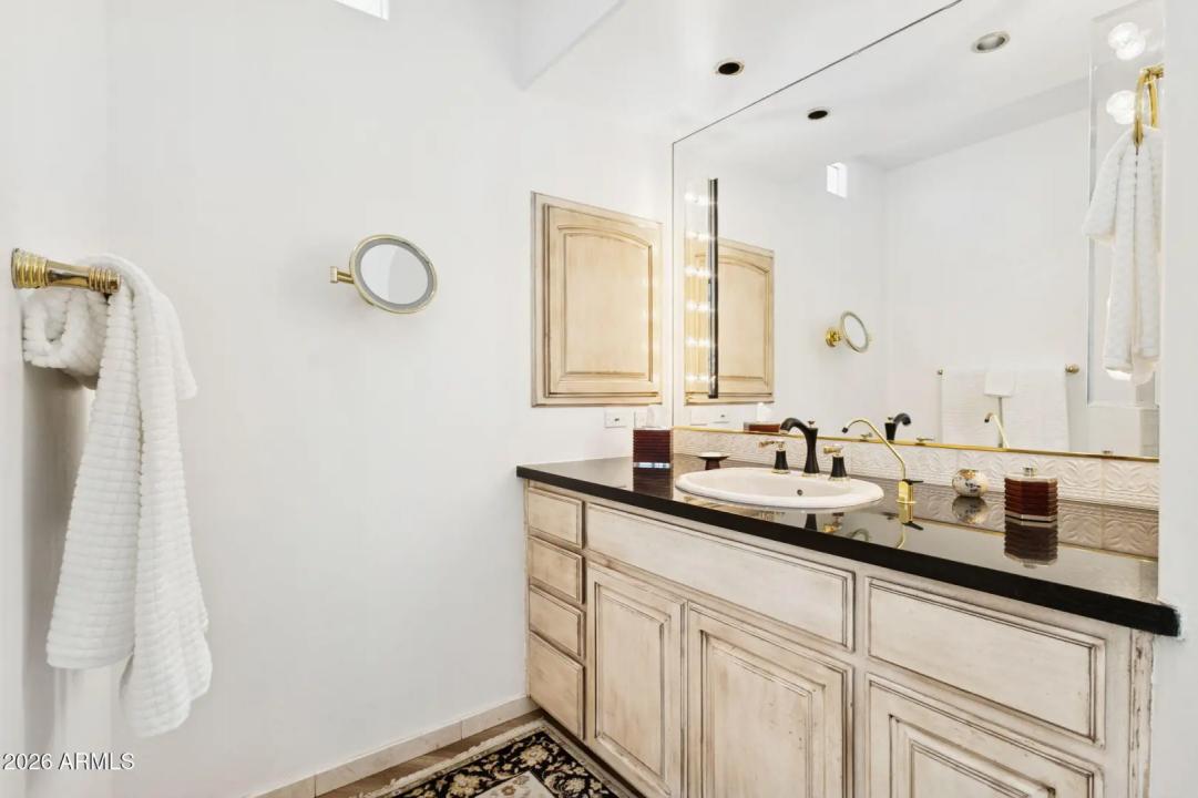 Real Estate Picture 49