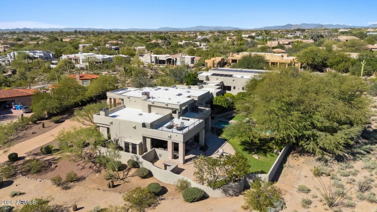 Real Estate Picture 90