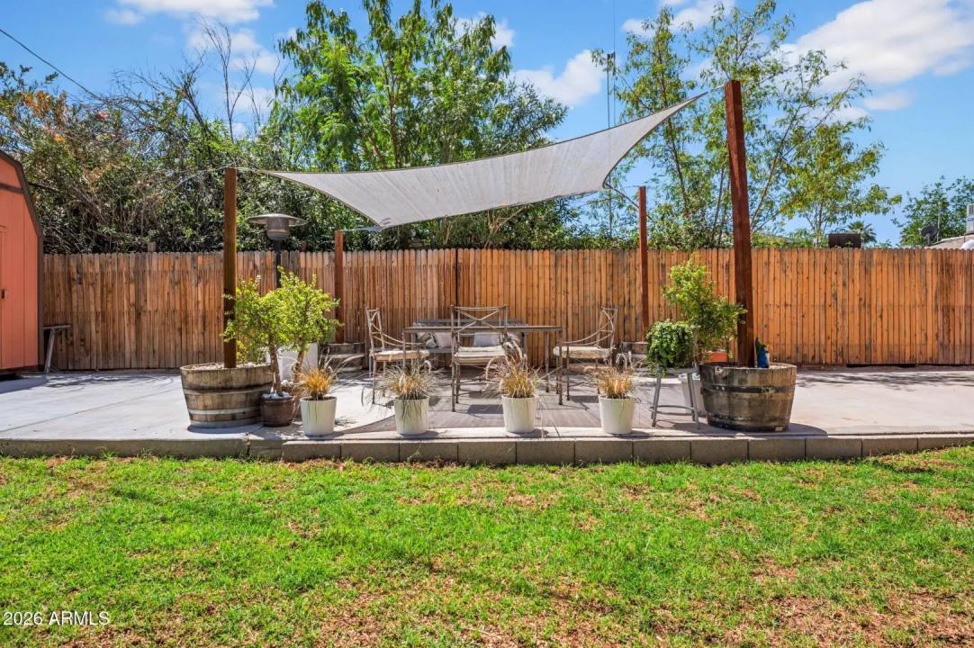 Real Estate Picture 25