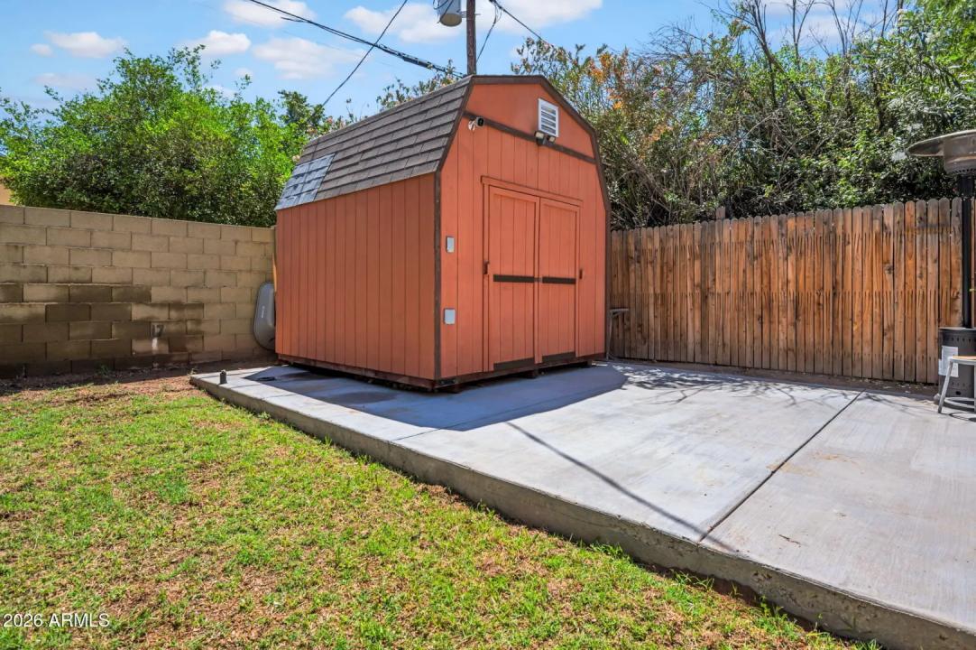 Real Estate Picture 28