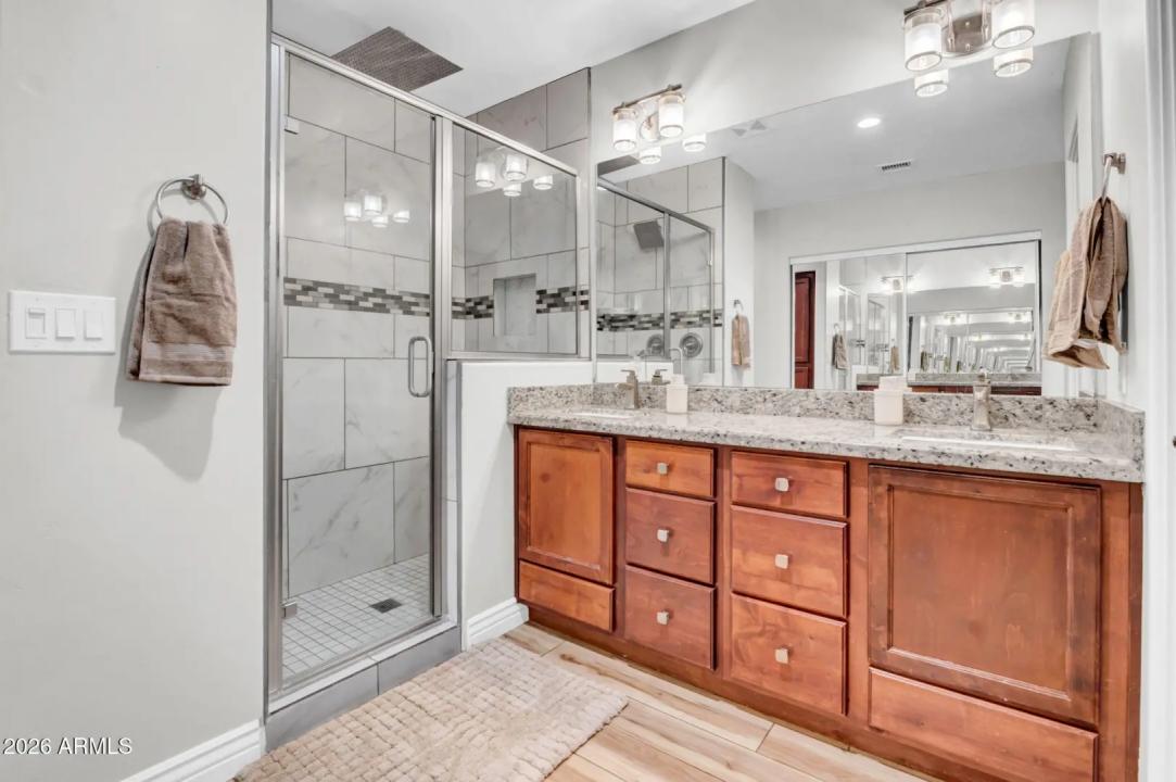 Real Estate Picture 19