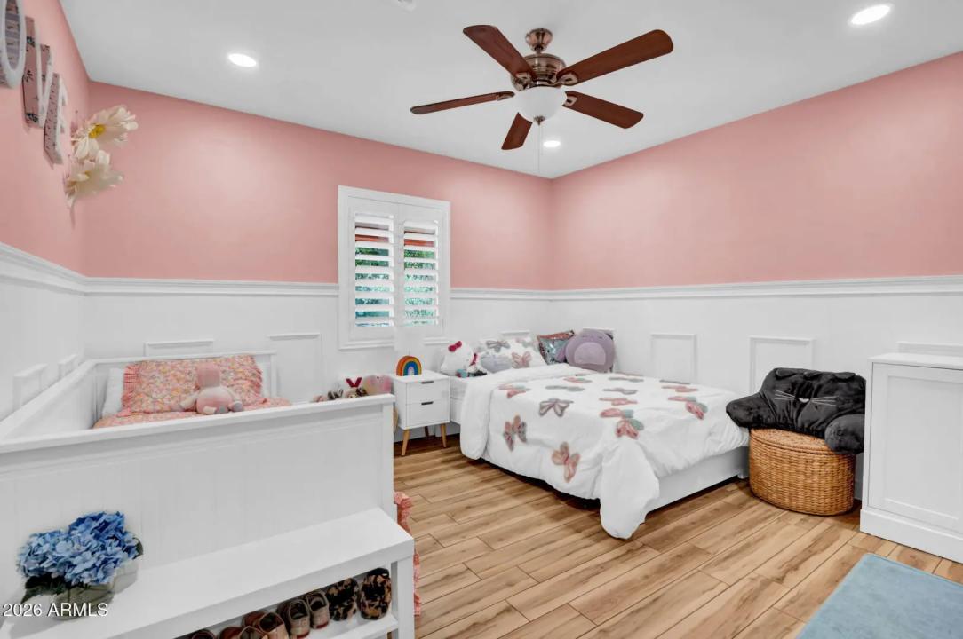 Real Estate Picture 20