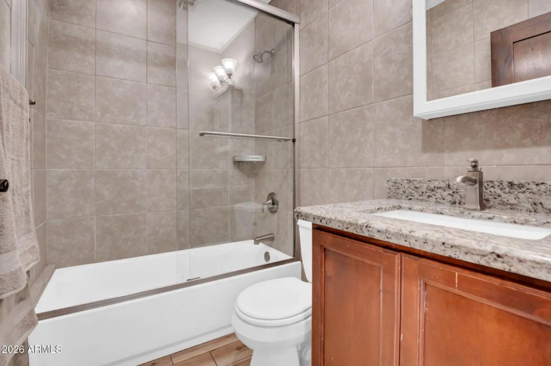Real Estate Picture 21