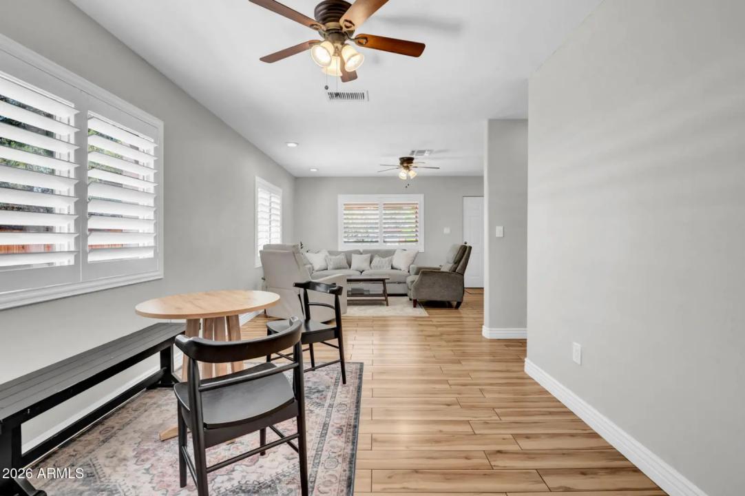 Real Estate Picture 10