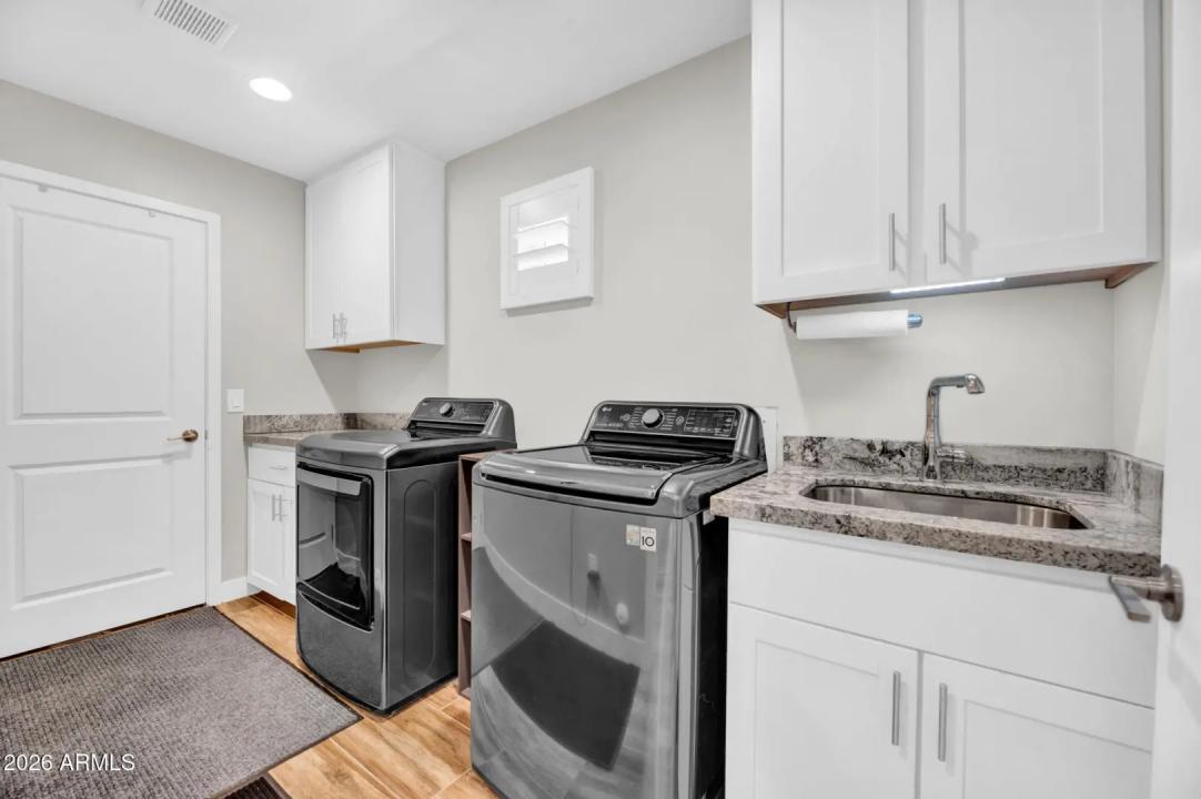 Real Estate Picture 19