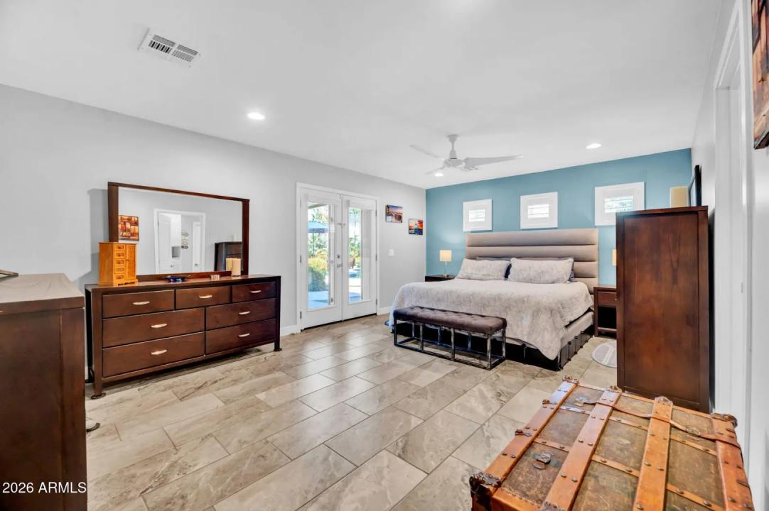 Real Estate Picture 9