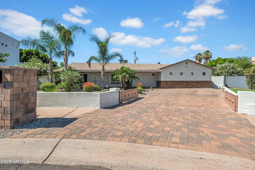 Real Estate Picture 1