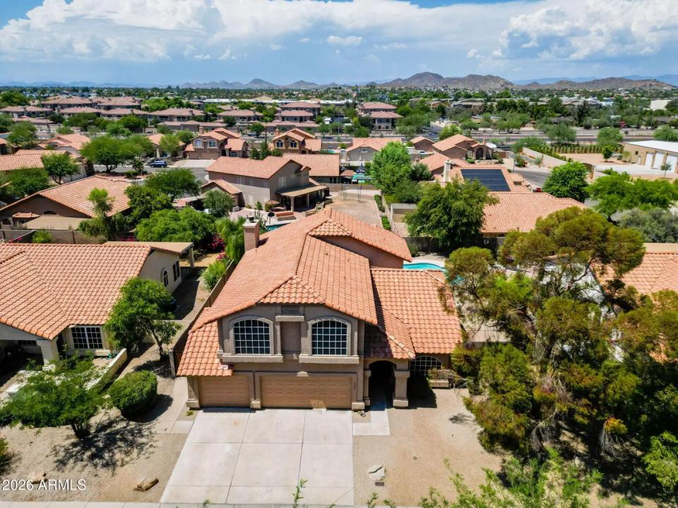 Real Estate Picture 2