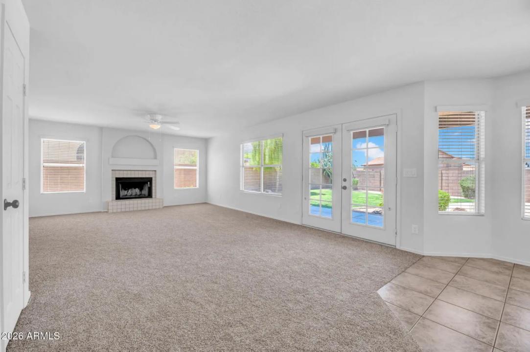 Real Estate Picture 8