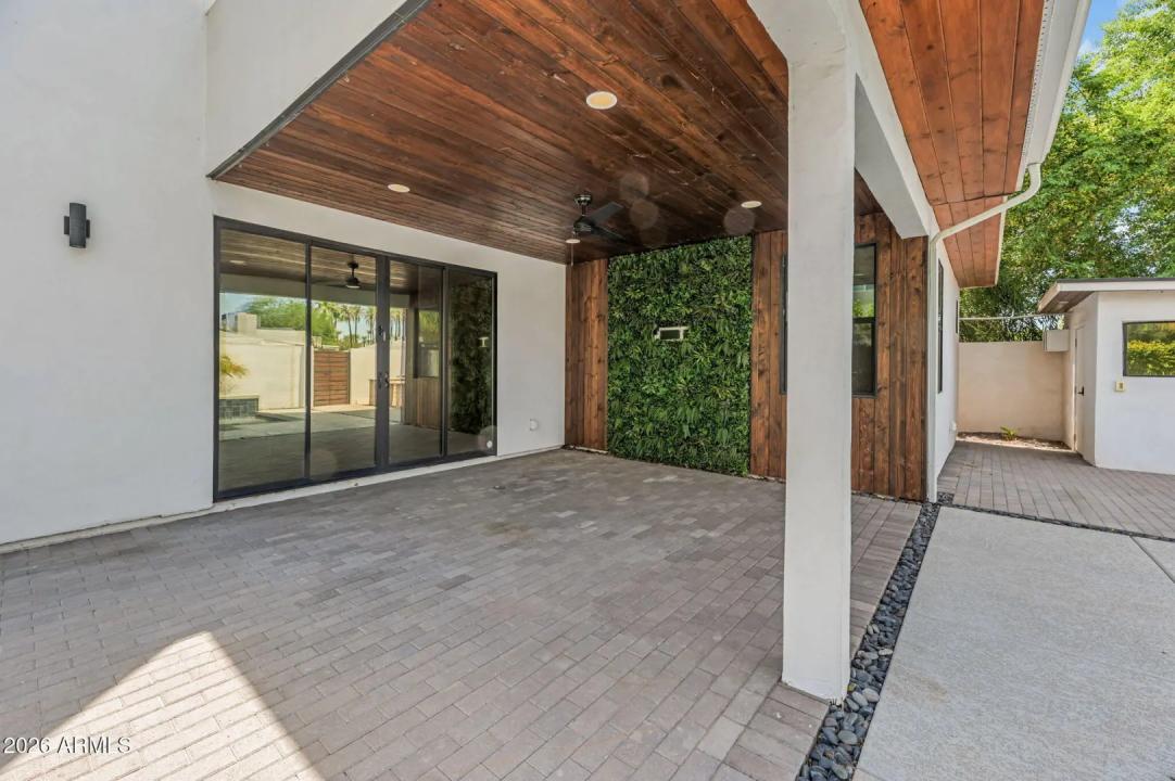 Real Estate Picture 35
