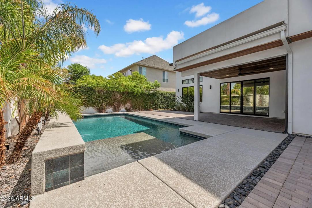 Real Estate Picture 36