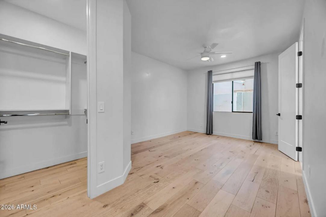 Real Estate Picture 19