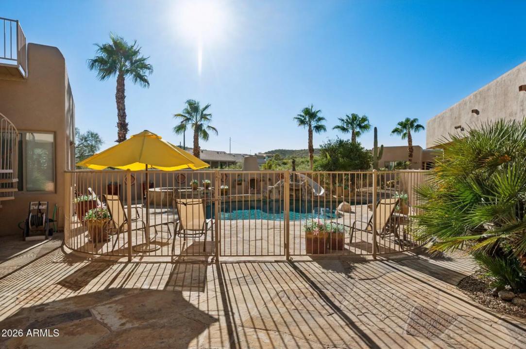 Real Estate Picture 9