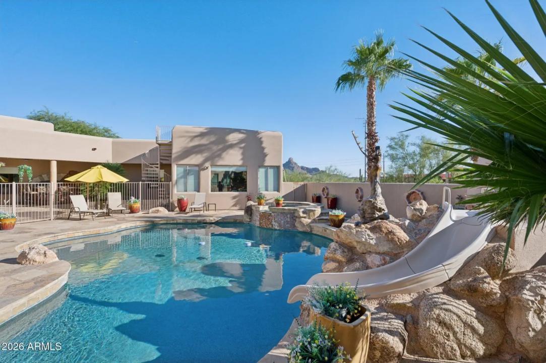 Real Estate Picture 13