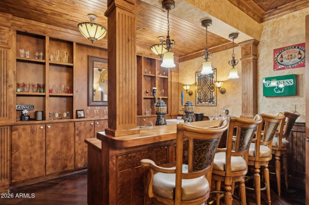 Real Estate Picture 16