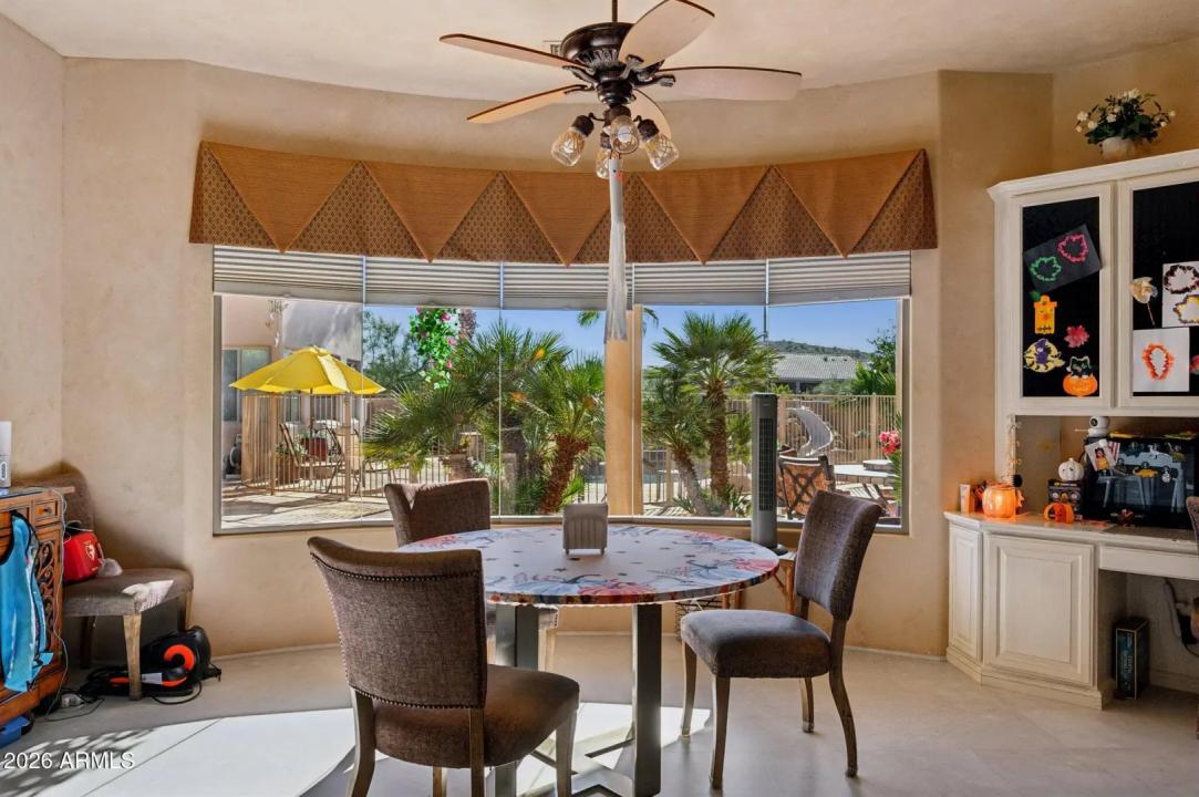 Real Estate Picture 17