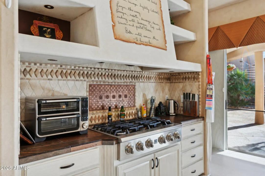 Real Estate Picture 27