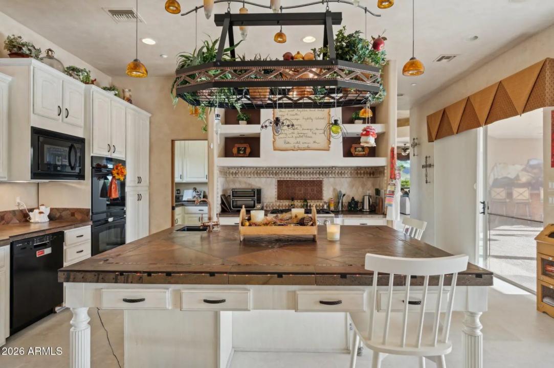 Real Estate Picture 29