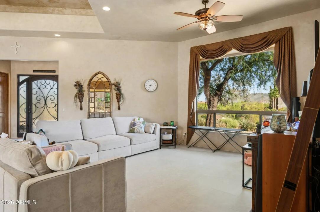 Real Estate Picture 36