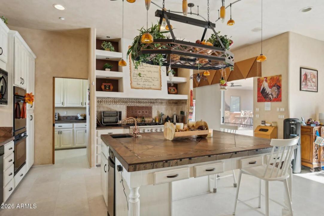 Real Estate Picture 44