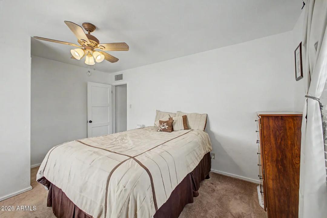 Real Estate Picture 13