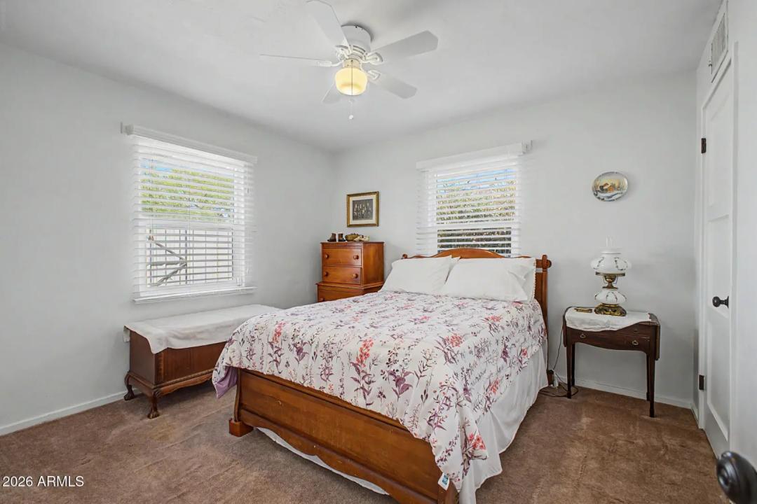 Real Estate Picture 15