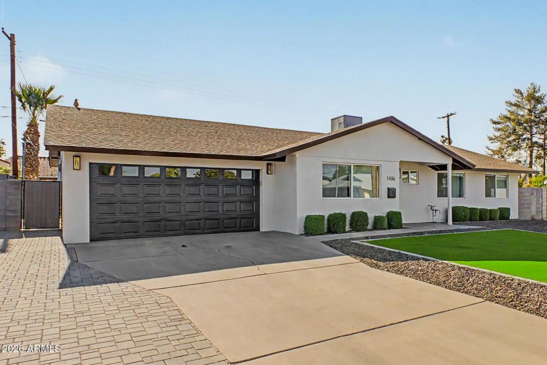 Real Estate Picture 5