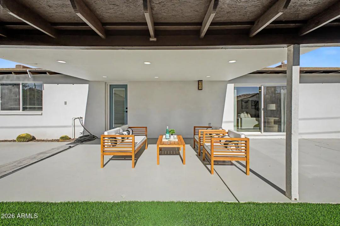 Real Estate Picture 38