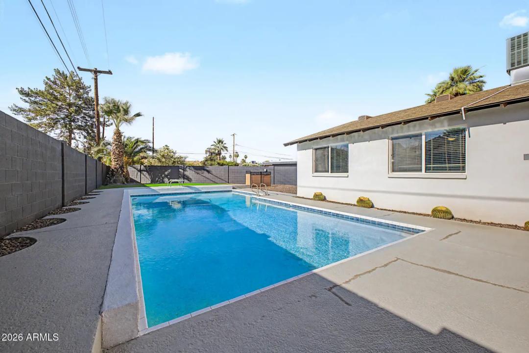 Real Estate Picture 39