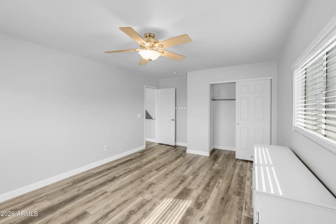 Real Estate Picture 25