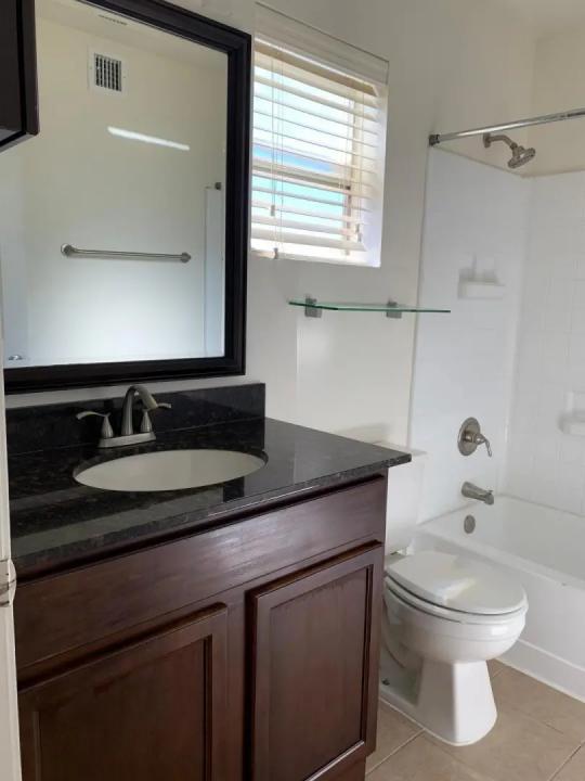 Real Estate Picture 19