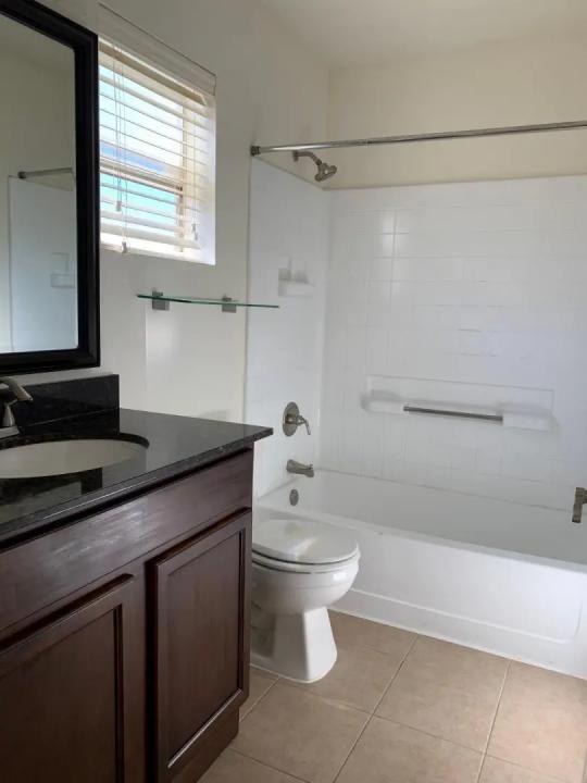 Real Estate Picture 20