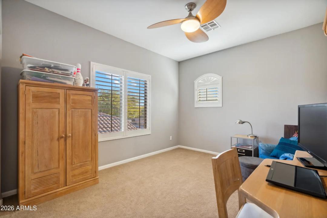 Real Estate Picture 34