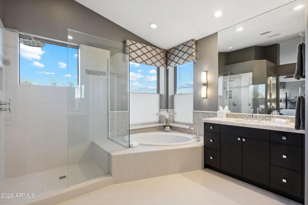 Real Estate Picture 29