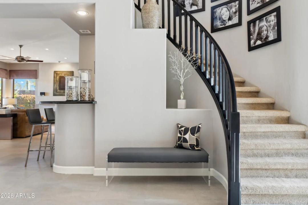 Real Estate Picture 8