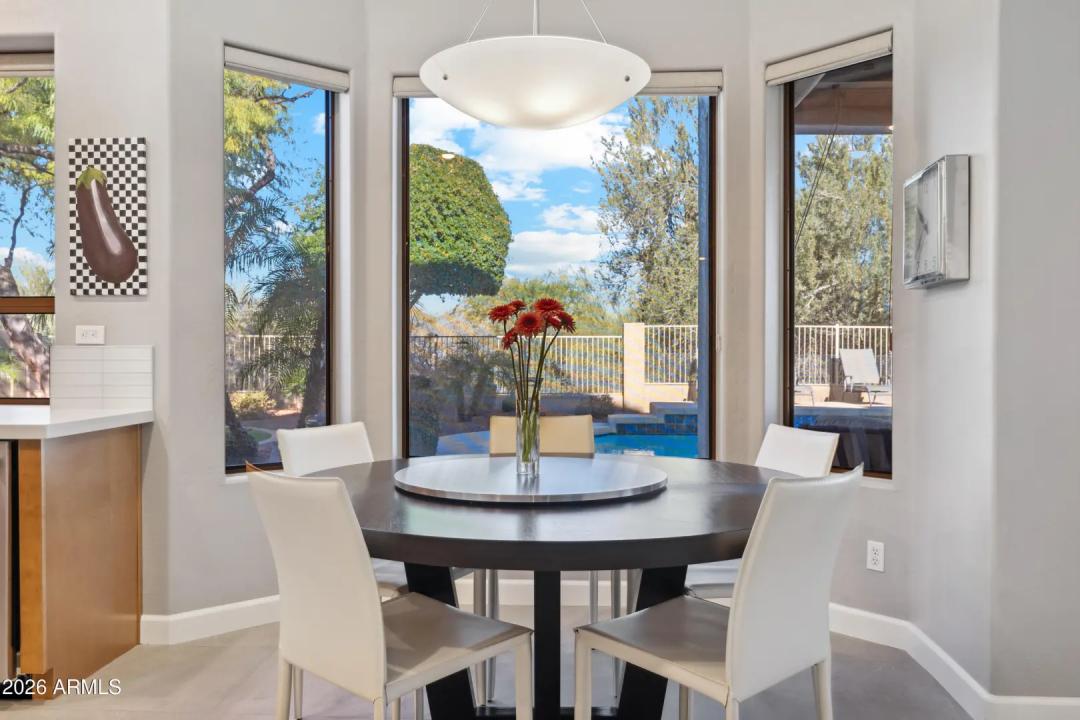 Real Estate Picture 15