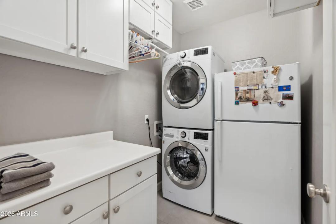 Real Estate Picture 24