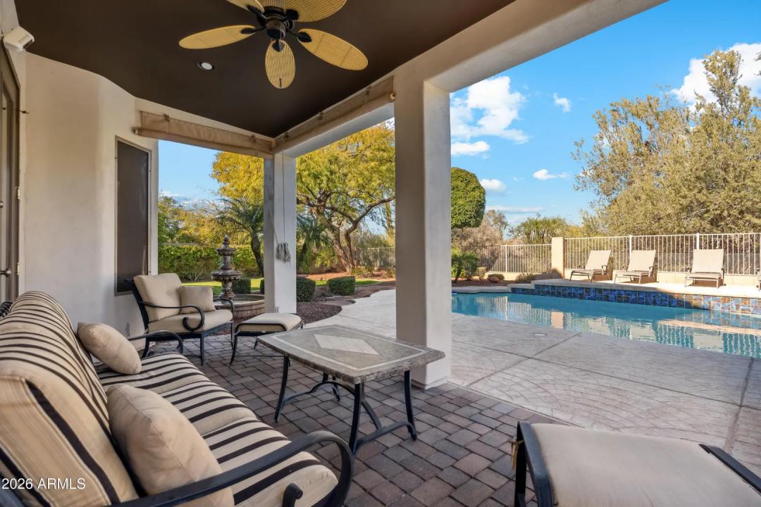 Real Estate Picture 32