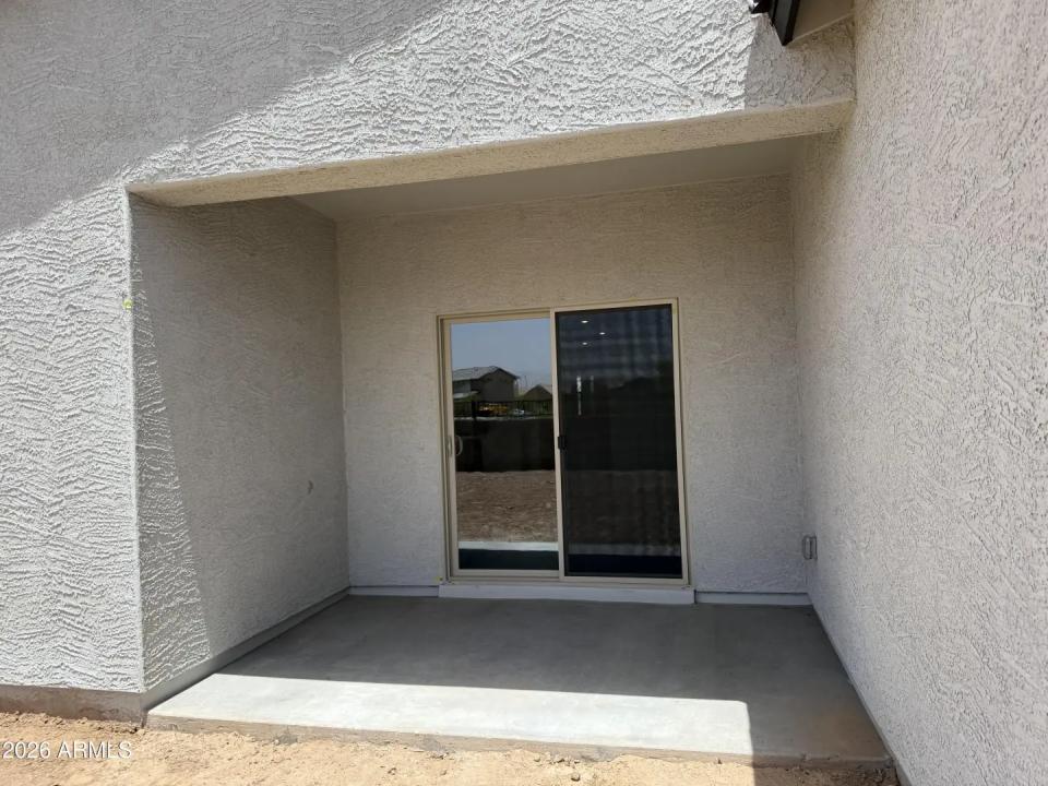 Real Estate Picture 9