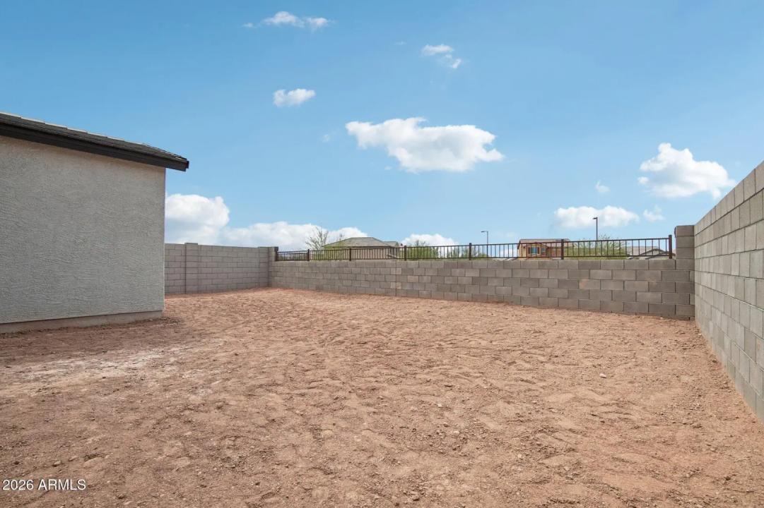 Real Estate Picture 30