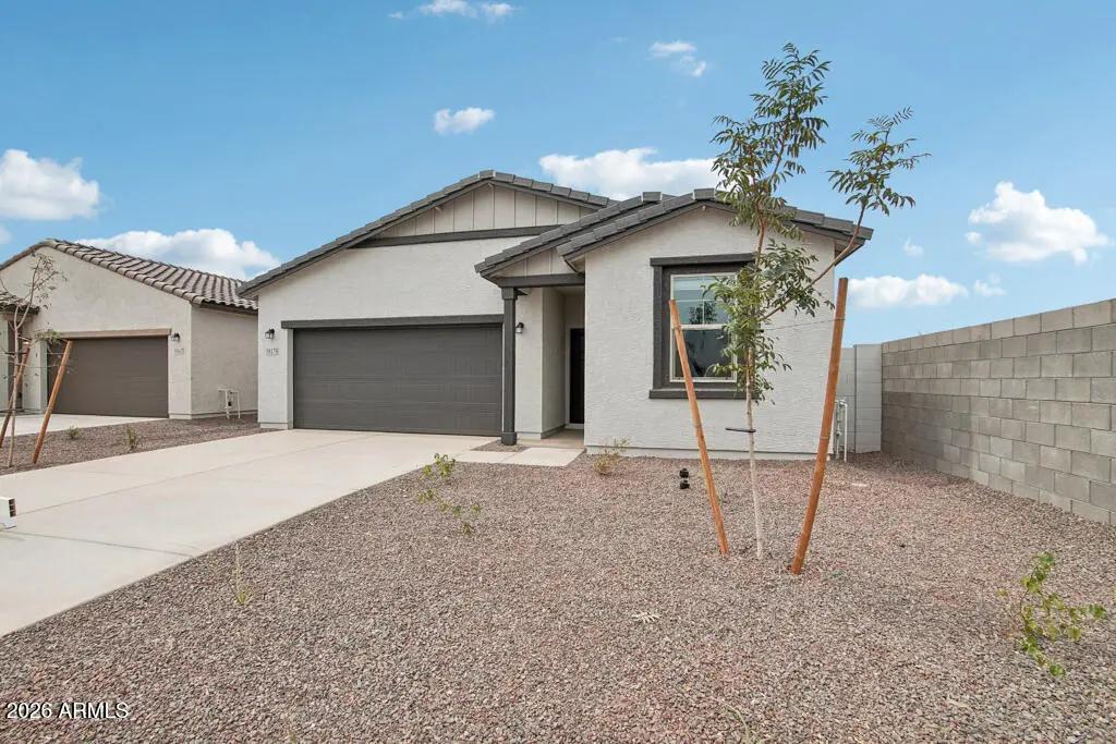 Real Estate Picture 3