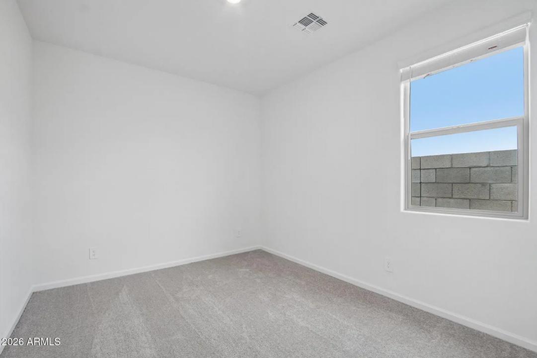 Real Estate Picture 15