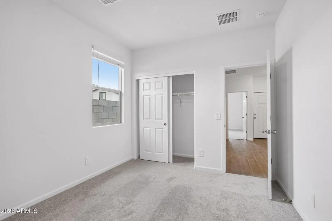 Real Estate Picture 16