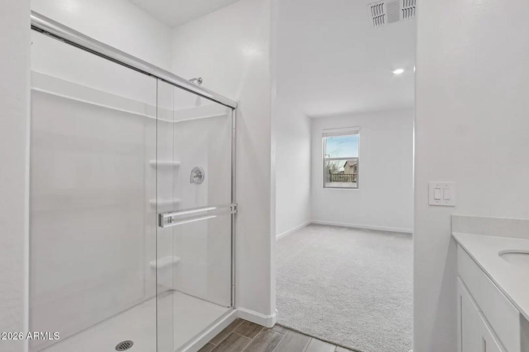 Real Estate Picture 26