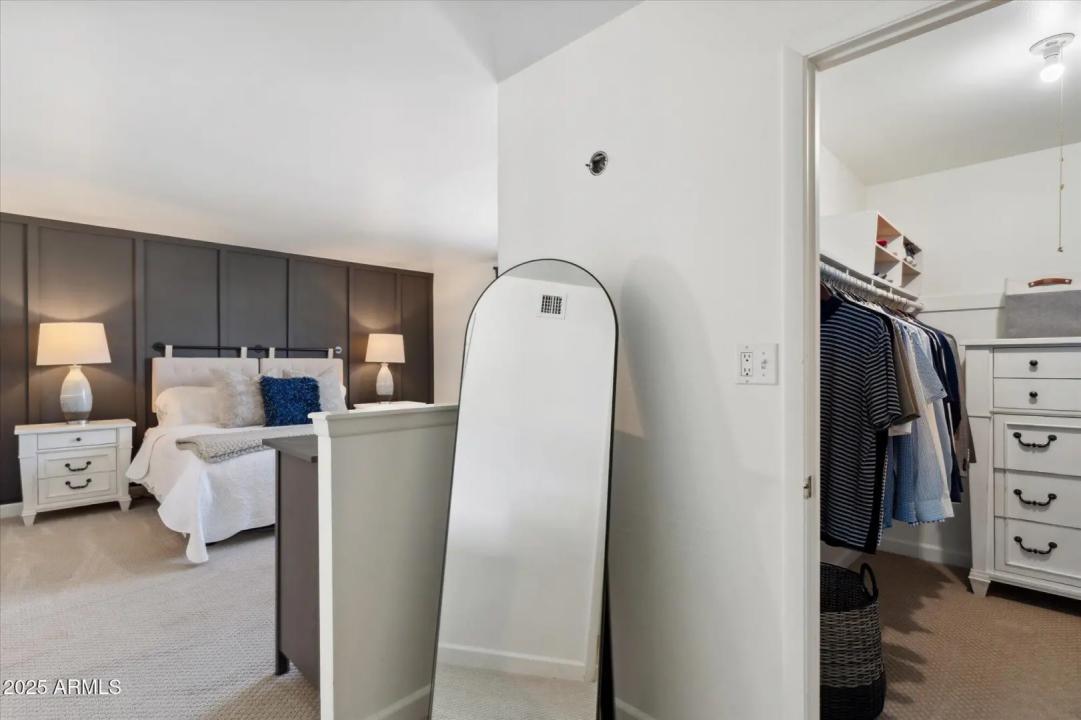 Real Estate Picture 13