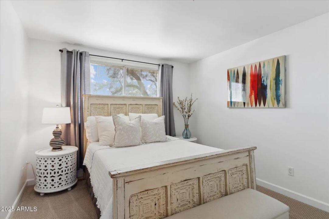 Real Estate Picture 18