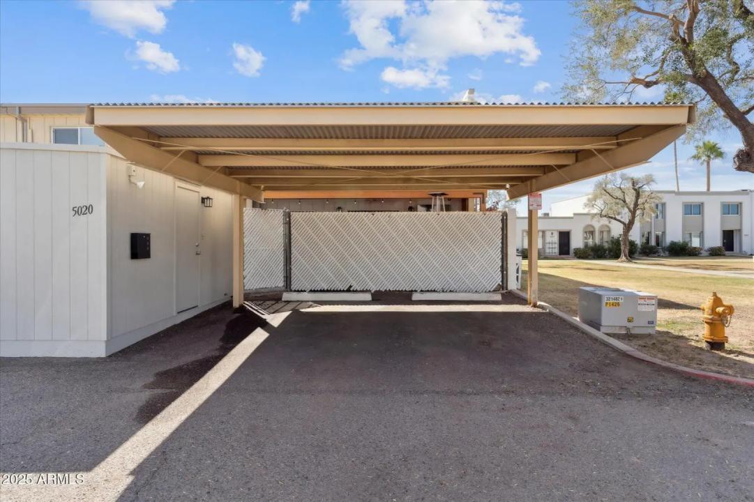 Real Estate Picture 24