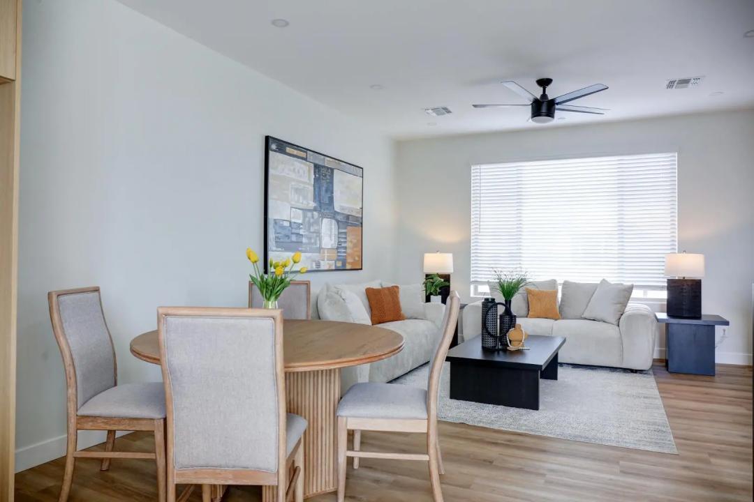 Real Estate Picture 2