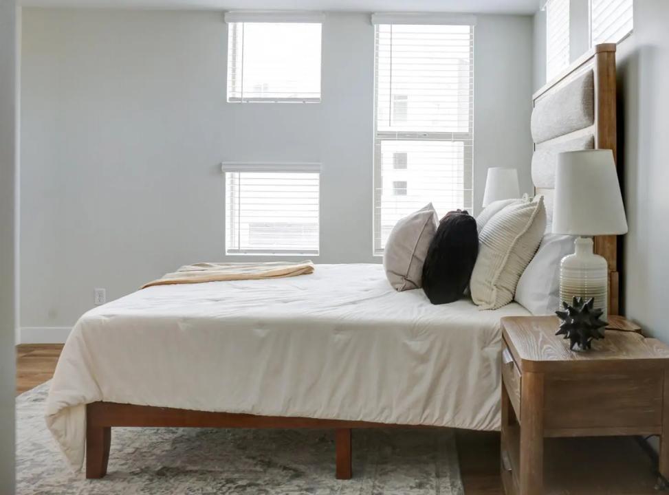 Real Estate Picture 7