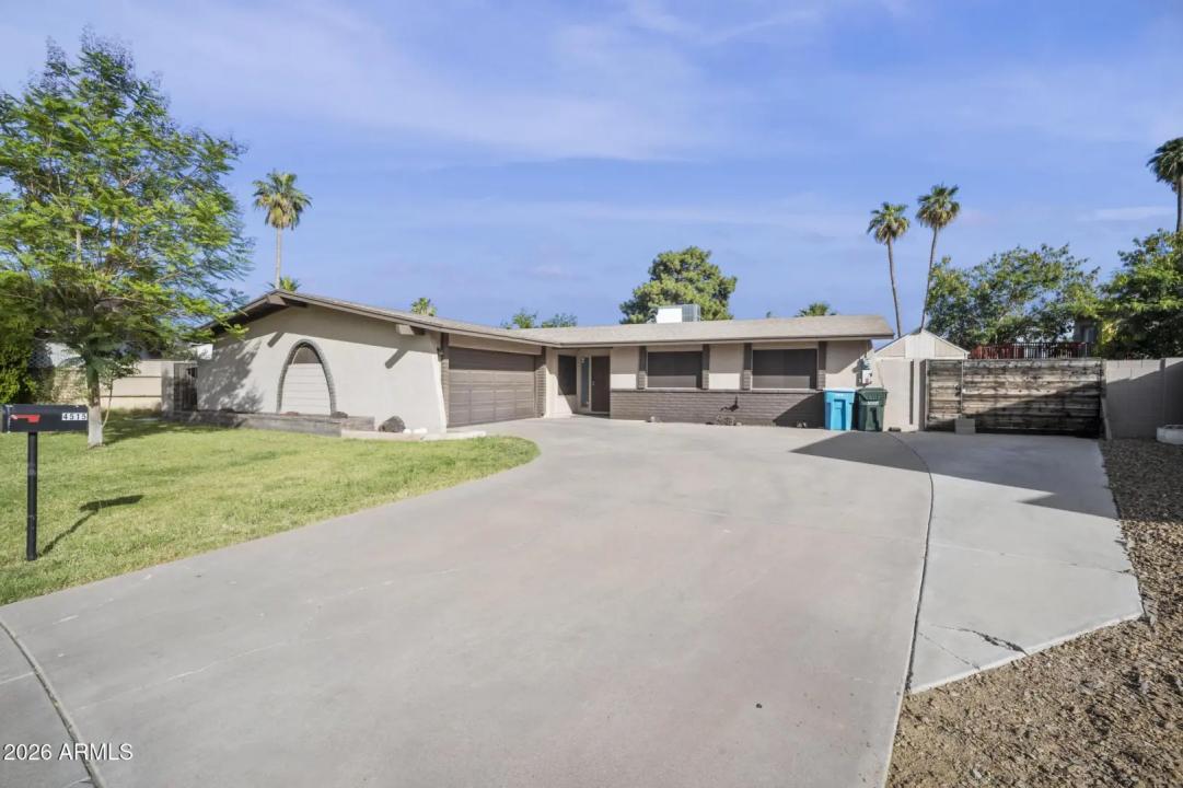 Real Estate Picture 23